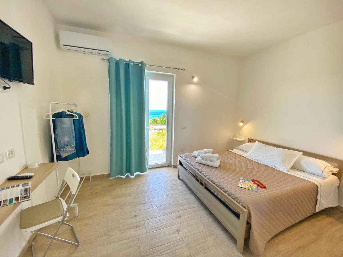 Campus Dei - Tropea Rooms Esterno foto
